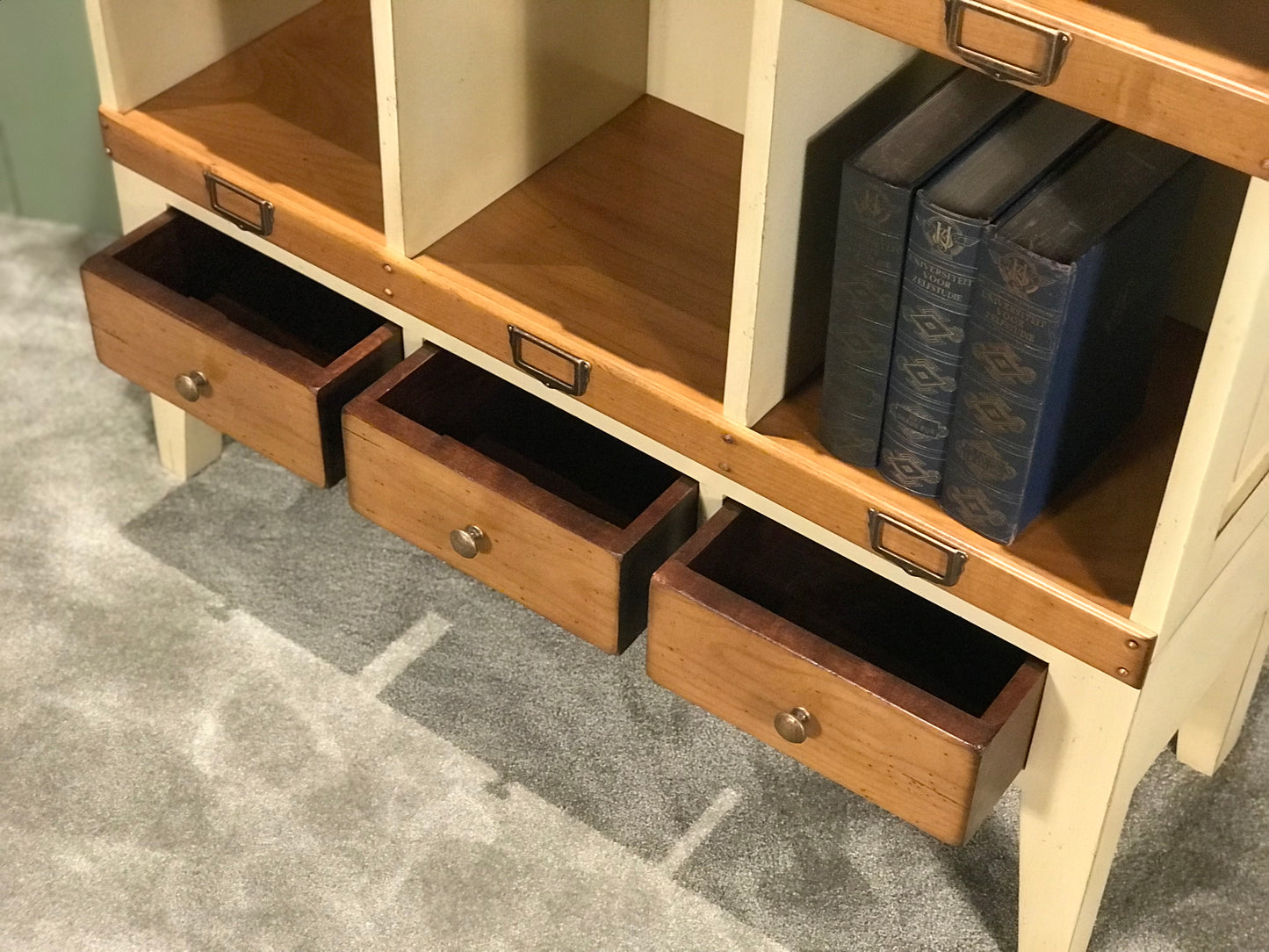 Bookcase Atelier de Paris