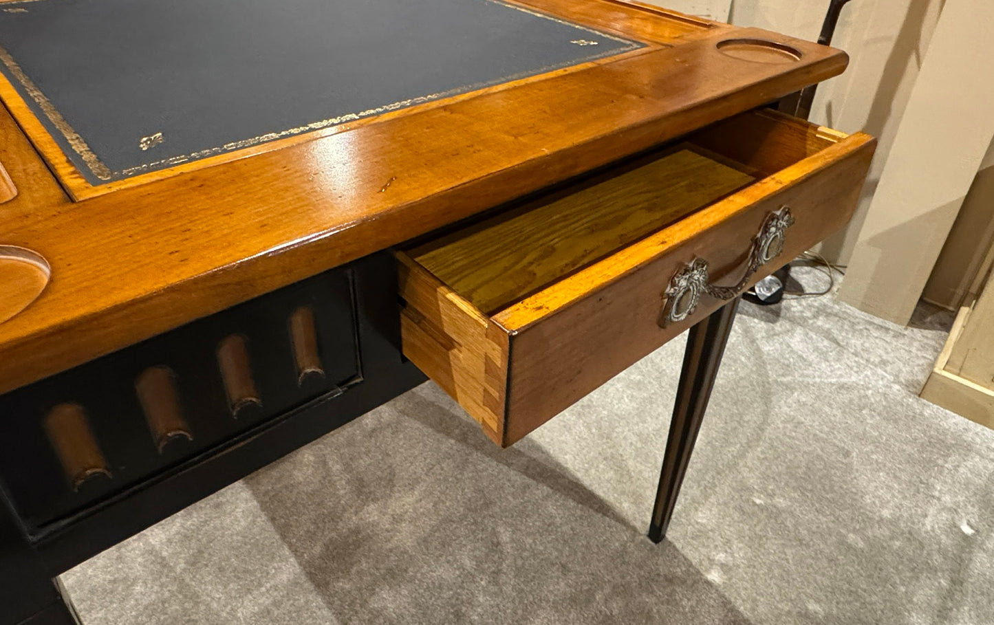 La Fayette play table