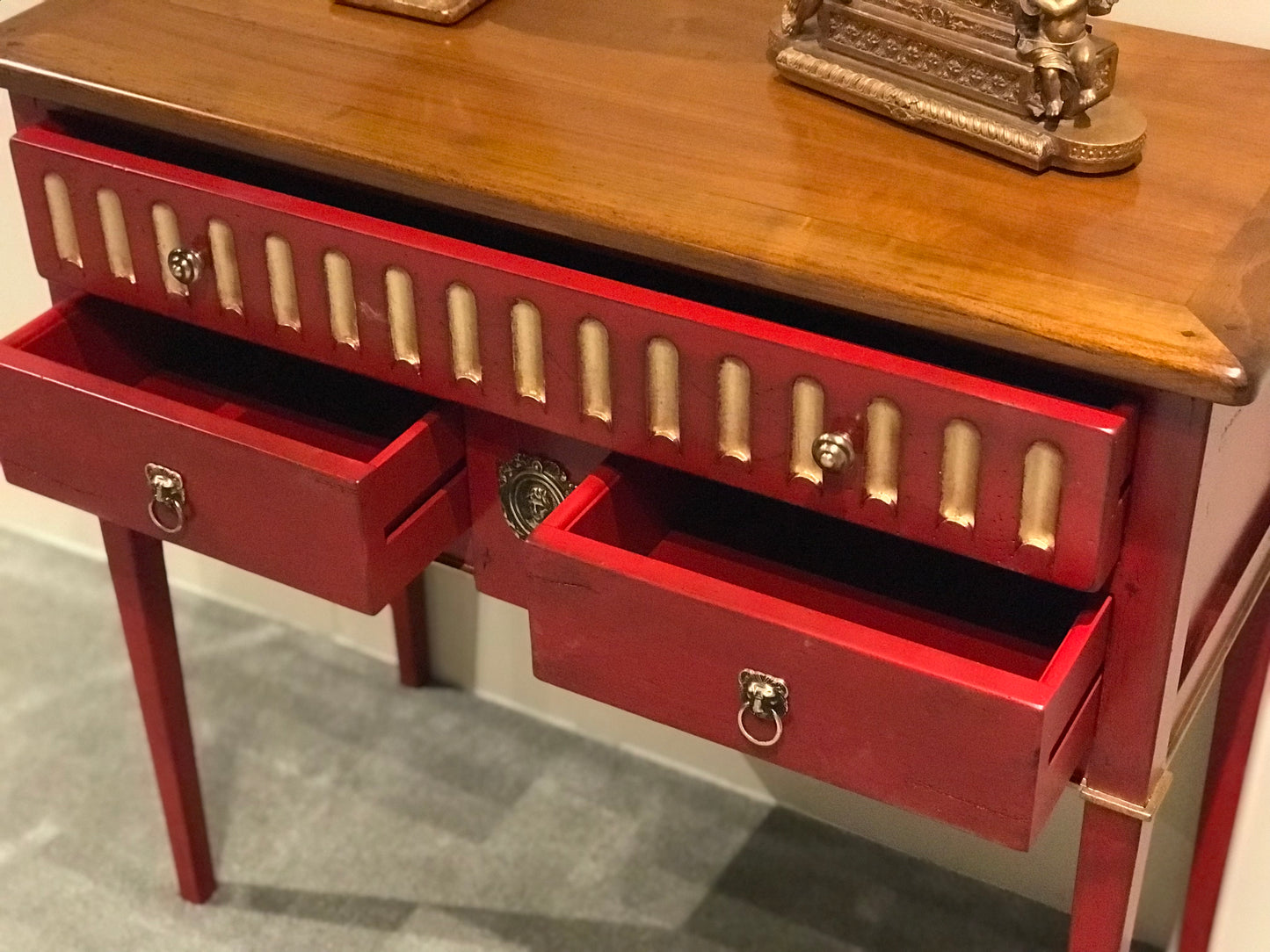 Console Arles Red