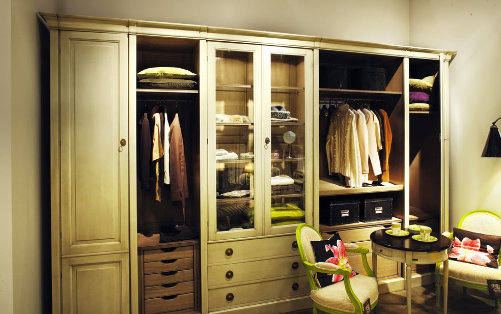 Bedroom cabinet Louis Philippe